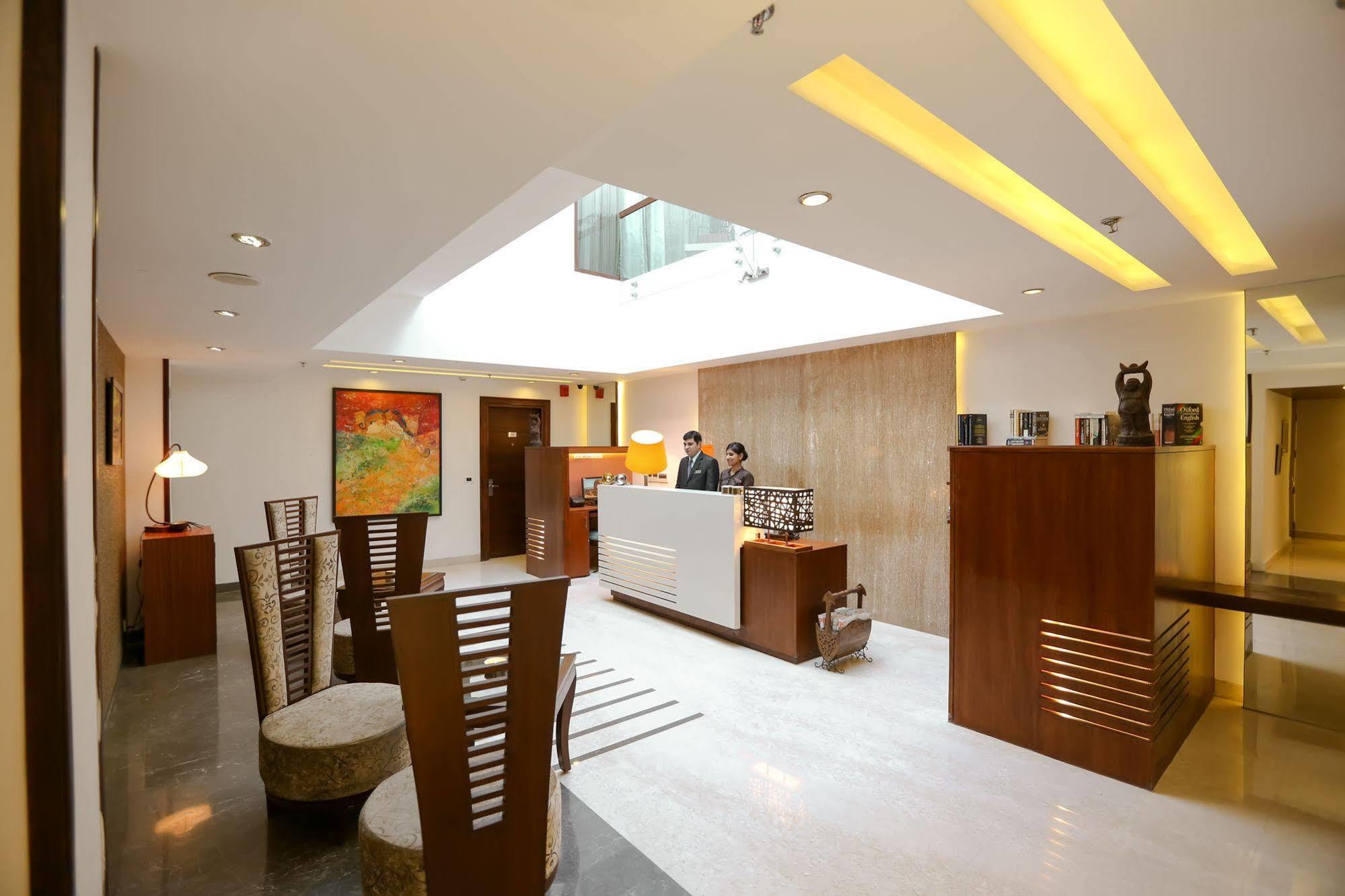 Hotel Icon Chandigarh Exterior photo